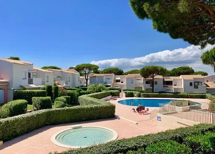 T2 Cap D'agde: Résidence Avec Piscine Et Tennis, à 100m De La - Fr-1-607-15 * Agde