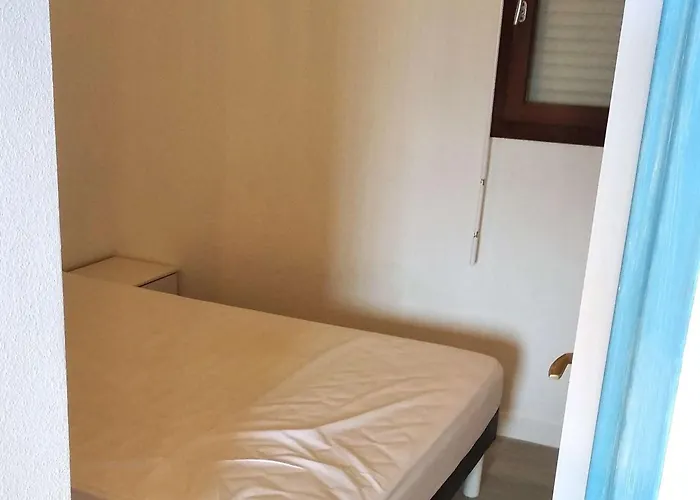 T2 Cap D'agde: Résidence Avec Piscine Et Tennis, à 100m De La - Fr-1-607-15 * Agde